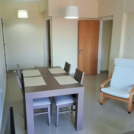 32 Hill Court Apartment Larnaca Exterior photo