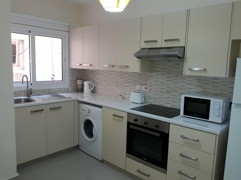 32 Hill Court Apartment Larnaca Exterior photo